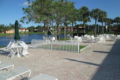 Condominio en alquiler en West Palm Beach, Florida, 2 dormitorios, 75.44 m2 № 1946102 - foto 30