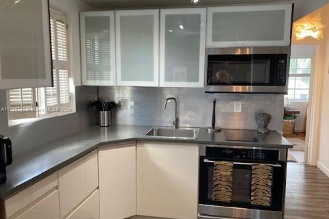 Condominio en venta en Miami Beach, Florida, 1 dormitorio, 44.59 m2 № 1985173 - foto 8