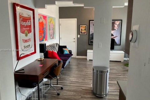 Condominio en venta en Miami Beach, Florida, 1 dormitorio, 44.59 m2 № 1985173 - foto 6
