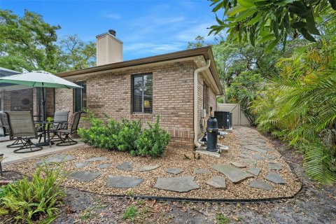 House in Ormond Beach, Florida 5 bedrooms, 296.64 sq.m. № 2227566 - photo 12