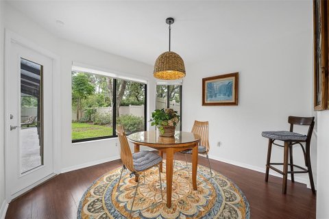 House in Ormond Beach, Florida 5 bedrooms, 296.64 sq.m. № 2227566 - photo 27