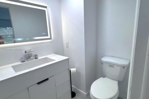 Купить кондоминиум в Пемброк-Пайнс, Флорида 2 спальни, 74.88м2, № 2353087 - фото 21