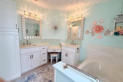 Appartement à louer à Palmetto, Floride: 2 chambres, 135.27 m2 № 2402994 - photo 18