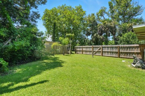 Villa ou maison à vendre à New Smyrna Beach, Floride: 2 chambres, 91.97 m2 № 1886262 - photo 24
