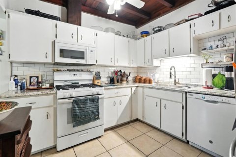 Villa ou maison à vendre à New Smyrna Beach, Floride: 2 chambres, 91.97 m2 № 1886262 - photo 7