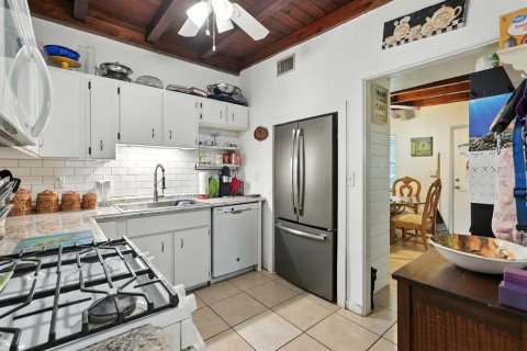 Villa ou maison à vendre à New Smyrna Beach, Floride: 2 chambres, 91.97 m2 № 1886262 - photo 8