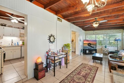 Villa ou maison à vendre à New Smyrna Beach, Floride: 2 chambres, 91.97 m2 № 1886262 - photo 2