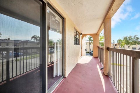 Купить кондоминиум в Хайалиа, Флорида 2 спальни, 83.61м2, № 1727734 - фото 25