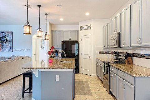 House in Saint Cloud, Florida 5 bedrooms, 325.99 sq.m. № 1732088 - photo 20