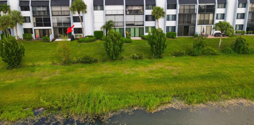 Condo in Lake Worth, Florida, 2 bedrooms № 805284
