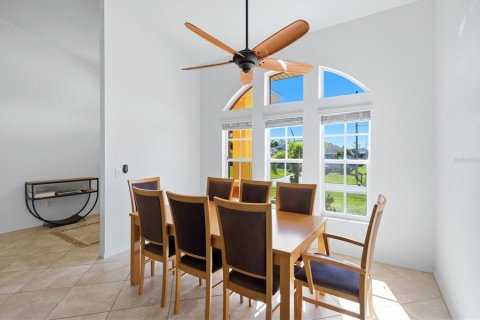 Villa ou maison à vendre à Rotonda, Floride: 3 chambres, 182.46 m2 № 2416871 - photo 11