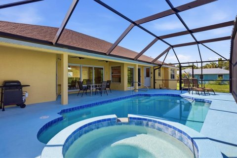 Villa ou maison à vendre à Rotonda, Floride: 3 chambres, 182.46 m2 № 2416871 - photo 23