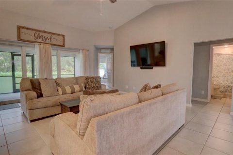 House in North Port, Florida 4 bedrooms, 169.45 sq.m. № 2156852 - photo 6