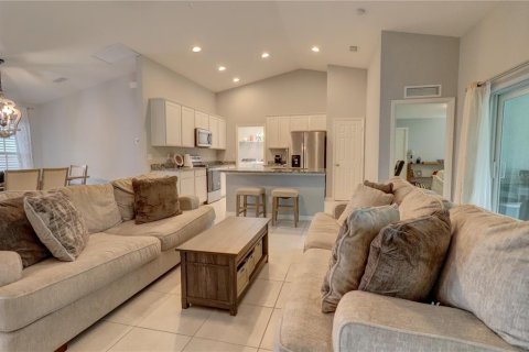 House in North Port, Florida 4 bedrooms, 169.45 sq.m. № 2156852 - photo 7