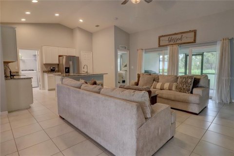House in North Port, Florida 4 bedrooms, 169.45 sq.m. № 2156852 - photo 5