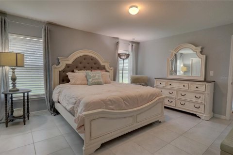 House in North Port, Florida 4 bedrooms, 169.45 sq.m. № 2156852 - photo 17
