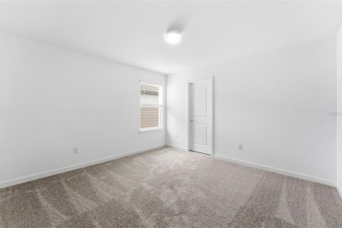 House in Wesley Chapel, Florida 4 bedrooms, 214.05 sq.m. № 2200540 - photo 14