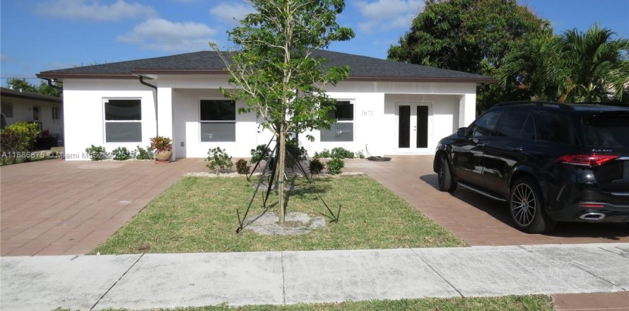 Propiedad comercial en Fort Lauderdale, Florida 258.27 m2 № 1941653