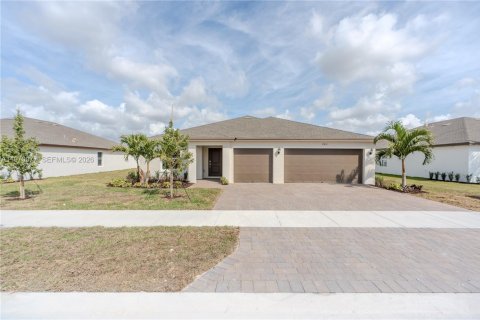 House in Miami, Florida 4 bedrooms № 2040661 - photo 3