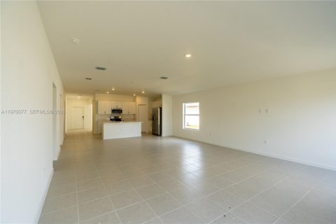 House in Miami, Florida 4 bedrooms № 2040661 - photo 17