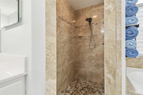 Casa en venta en Sun City Center, Florida, 4 dormitorios, 229.65 m2 № 1743654 - foto 30