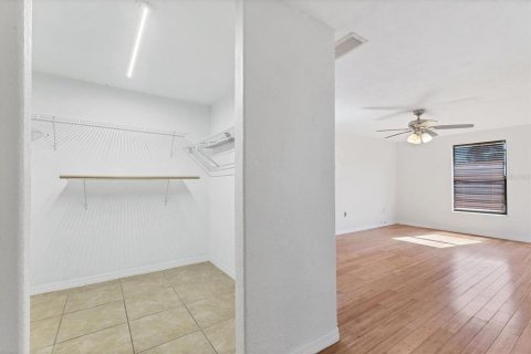 Casa en venta en Bradenton, Florida, 2 dormitorios, 118.17 m2 № 1909460 - foto 17
