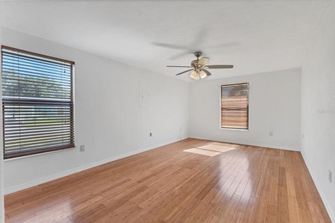Casa en venta en Bradenton, Florida, 2 dormitorios, 118.17 m2 № 1909460 - foto 14