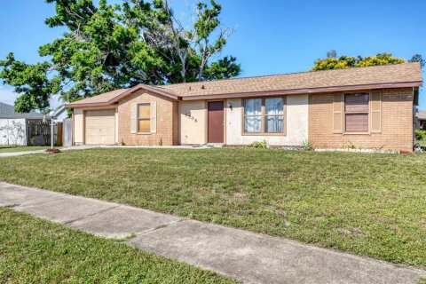 Casa en venta en Bradenton, Florida, 2 dormitorios, 118.17 m2 № 1909460 - foto 1