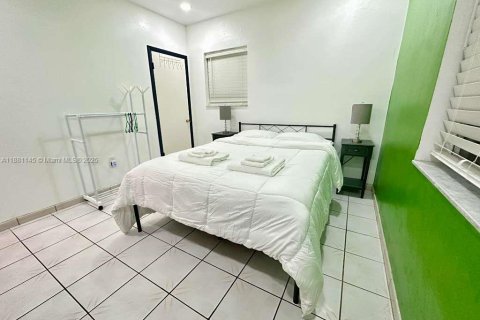 Apartamento en alquiler en Miami, Florida, 2 dormitorios, 74.32 m2 № 2060081 - foto 12