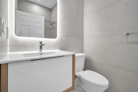 Casa en alquiler en Weston, Florida, 4 dormitorios, 229.84 m2 № 2058109 - foto 27