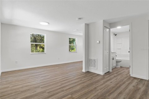 Immobilier commercial à vendre à Crystal River, Floride: 61.97 m2 № 2427180 - photo 5