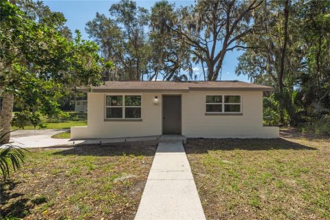 Immobilier commercial à Crystal River, Floride 61.97 m2 № 2427180
