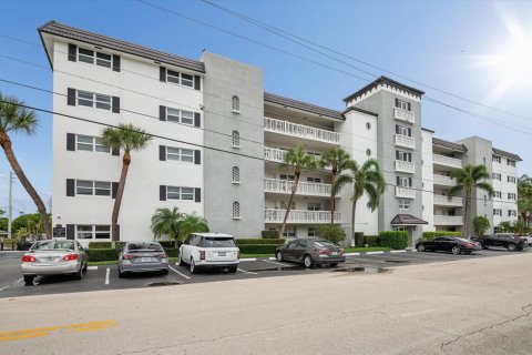 Copropriété à vendre à Fort Lauderdale, Floride: 2 chambres, 170.48 m2 № 2270501 - photo 5