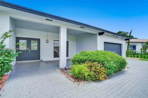 Casa en alquiler en Weston, Florida, 4 dormitorios, 312.89 m2 № 2085903 - foto 4