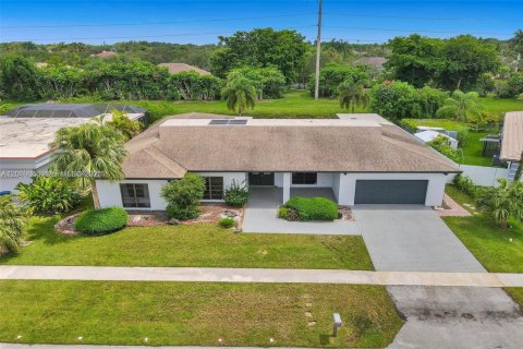 Casa en alquiler en Weston, Florida, 4 dormitorios, 312.89 m2 № 2085903 - foto 6