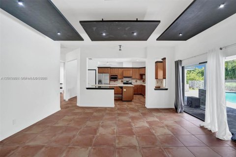 Casa en alquiler en Weston, Florida, 4 dormitorios, 312.89 m2 № 2085903 - foto 29