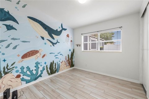 House in Tampa, Florida 3 bedrooms, 98.66 sq.m. № 2223318 - photo 22
