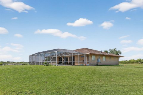 Villa ou maison à vendre à St. Lucie, Floride: 4 chambres, 246.01 m2 № 2081800 - photo 22