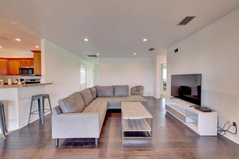 Villa ou maison à vendre à St. Lucie, Floride: 4 chambres, 246.01 m2 № 2081800 - photo 15