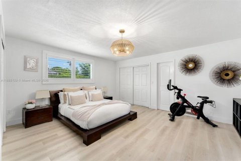 Villa ou maison à vendre à Miami, Floride: 4 chambres, 214.42 m2 № 1944187 - photo 16