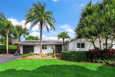 Villa ou maison à vendre à Miami, Floride: 4 chambres, 214.42 m2 № 1944187 - photo 1
