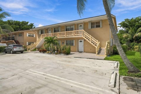 Appartement à louer à Coral Springs, Floride: 2 chambres, 87.79 m2 № 2378792 - photo 2