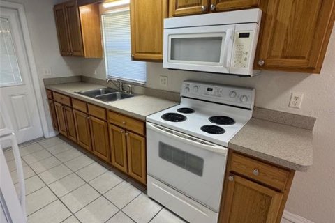 Apartamento en alquiler en Belleview, Florida, 2 dormitorios, 74.32 m2 № 1869548 - foto 7