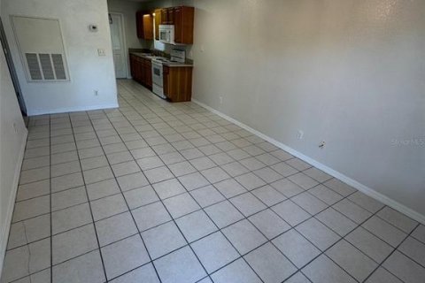 Apartamento en alquiler en Belleview, Florida, 2 dormitorios, 74.32 m2 № 1869548 - foto 3