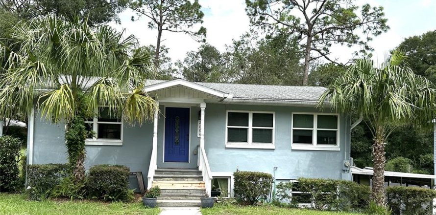 House in DeLand, Florida 4 bedrooms, 183.57 sq.m. № 1885486