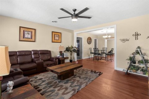Casa en venta en Tavares, Florida, 4 dormitorios, 203.46 m2 № 2123171 - foto 6