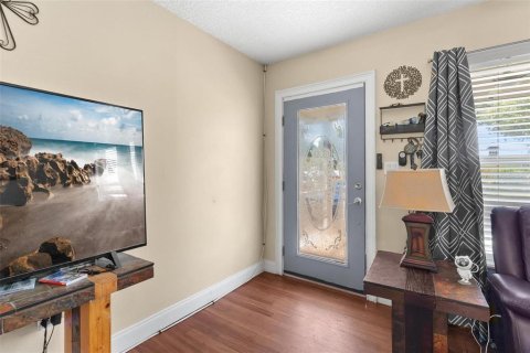 Casa en venta en Tavares, Florida, 4 dormitorios, 203.46 m2 № 2123171 - foto 5