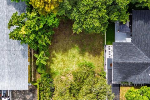 Terreno en venta en Miami, Florida № 1948680 - foto 7