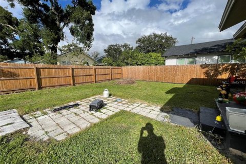 House in Tampa, Florida 3 bedrooms, 93.65 sq.m. № 2378029 - photo 11