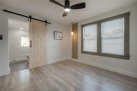 Villa ou maison à vendre à Tampa, Floride: 2 chambres, 85.1 m2 № 1835093 - photo 20